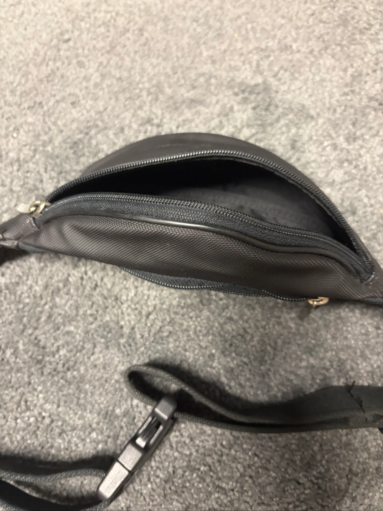 Lacoste Satchel – photo 4